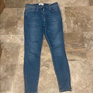 Frame Le High Skinny Jeans